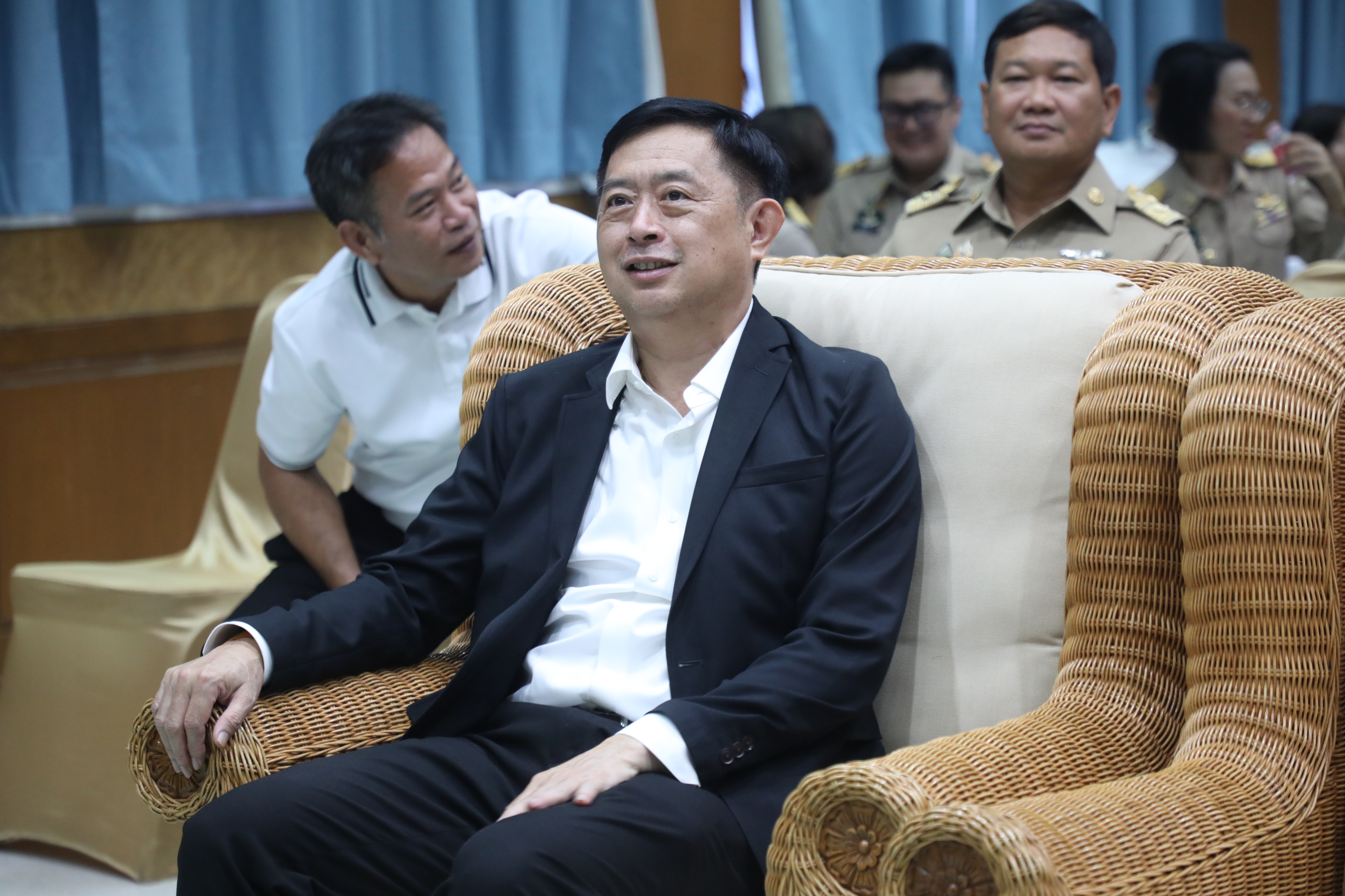 title - ส.ป.ก. จัดพิธีรับ-ส่งงานเลขาธิการฯ อย่างเป็นทางการ สานต่อภารกิจปฏิรูปที่ดินเพื่อเกษตรกรรม 